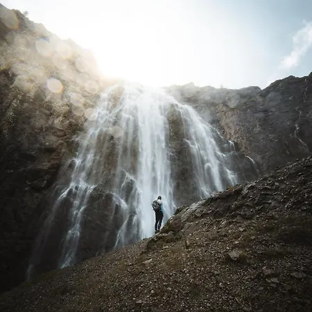 Engstligenalp Hotel *