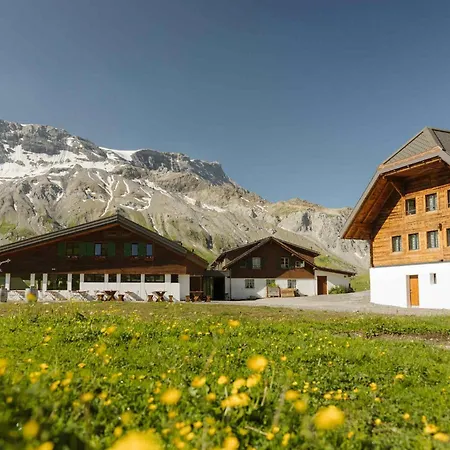 Engstligenalp Hotel *
